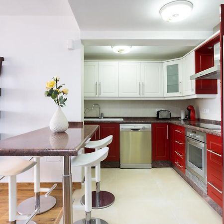 Exclusive Penthouse Playa Las Vistas 4 Close To The Sea And Beach, Aircondition For A Fee, Wifi, Terrace, Heated Pool Playa de las Americas  Luaran gambar