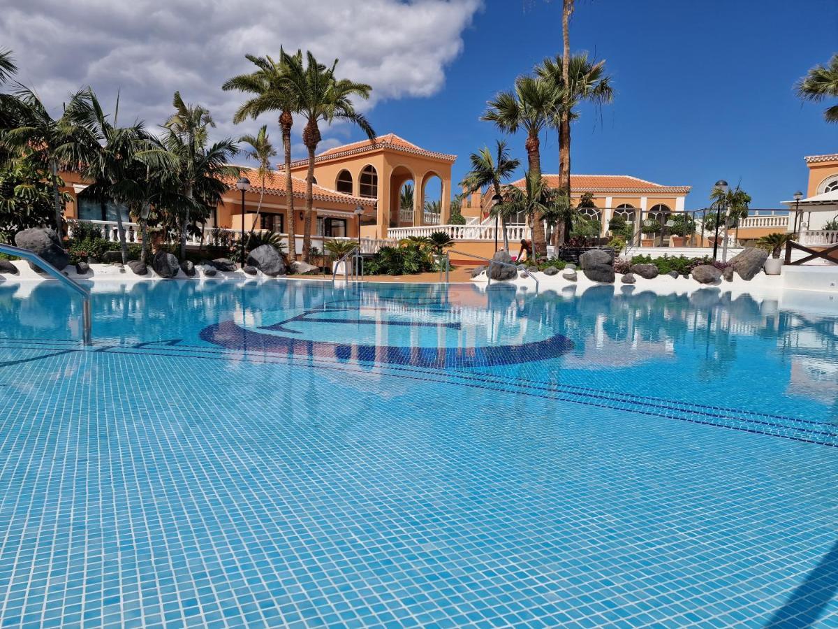 Exclusive Penthouse Playa Las Vistas 4 Close To The Sea And Beach, Aircondition For A Fee, Wifi, Terrace, Heated Pool Playa de las Americas  Luaran gambar
